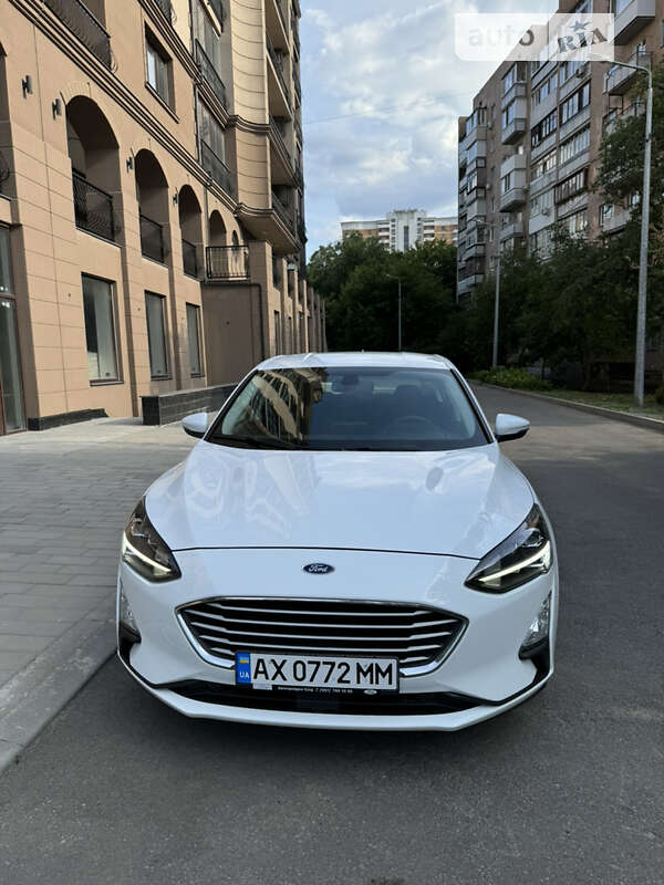 2019 ford focus