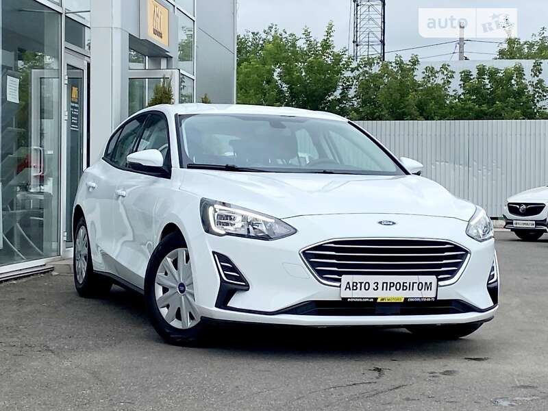 2020 ford focus