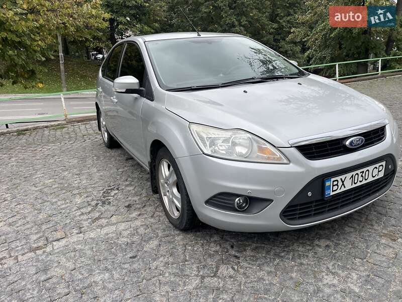 2010 ford focus