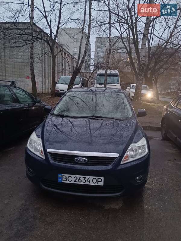 2010 ford focus