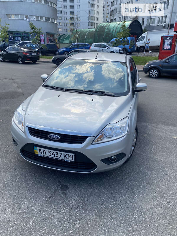 2010 ford focus