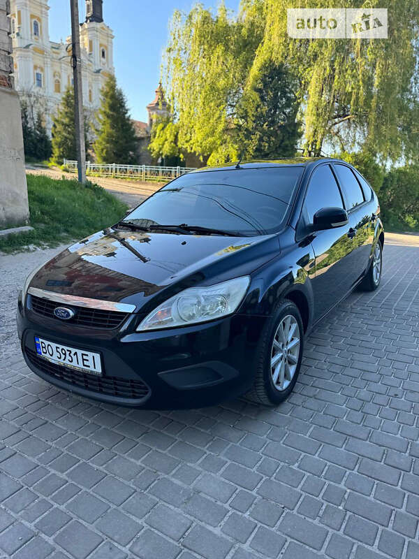 2010 ford focus