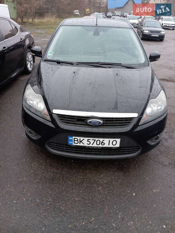 2010 ford focus