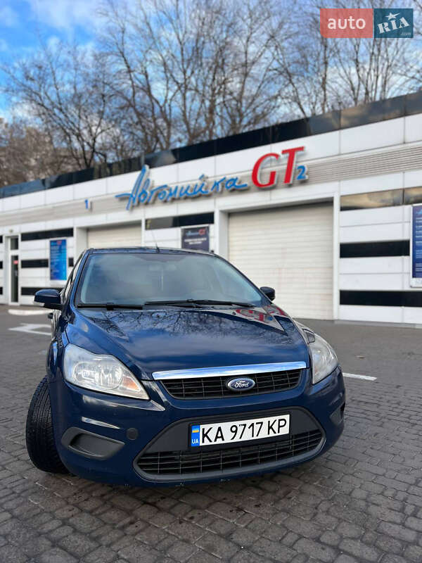2010 ford focus