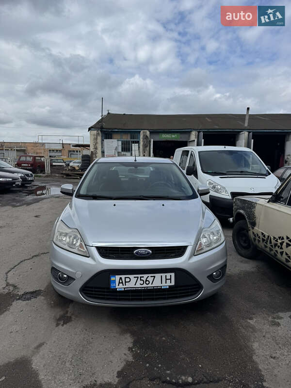 2010 ford focus