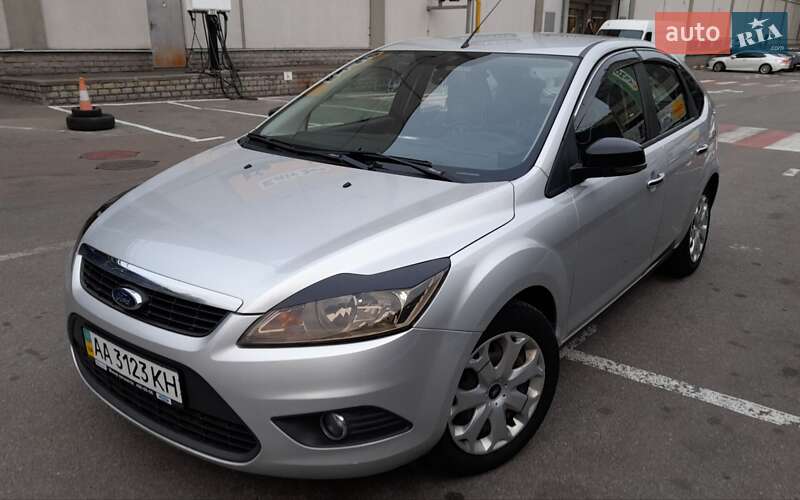 2010 ford focus