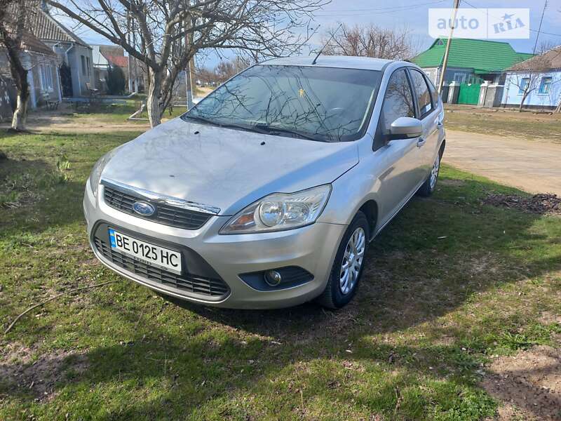 2010 ford focus