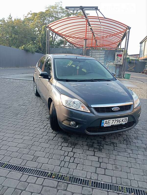 2010 ford focus