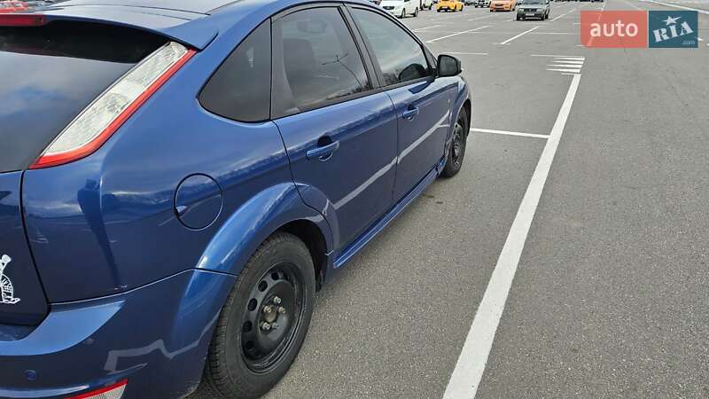 2010 ford focus