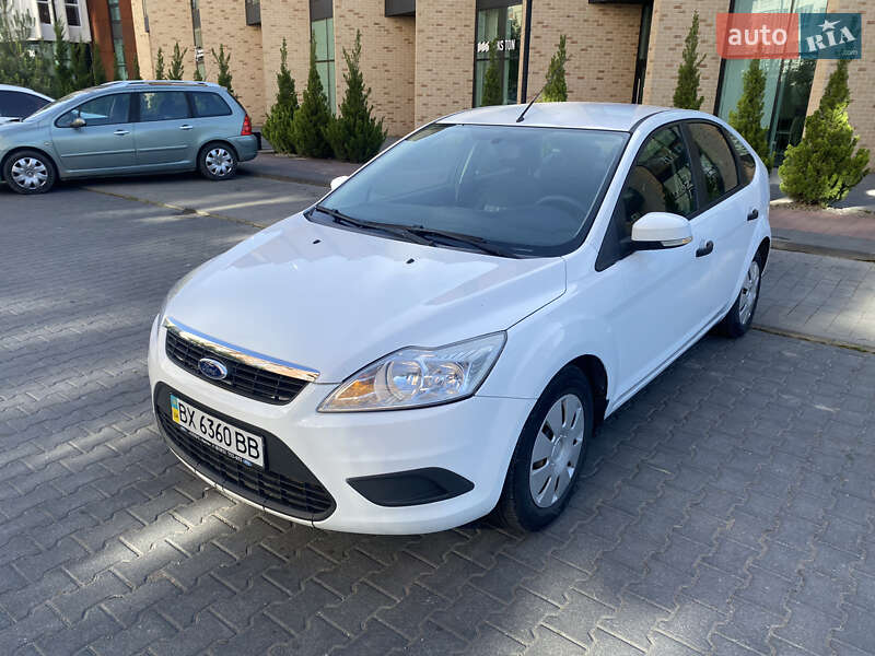 2010 ford focus