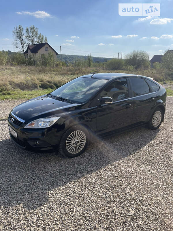 2010 ford focus