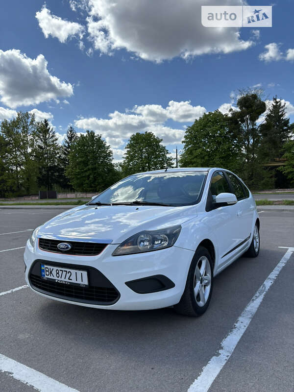 2010 ford focus