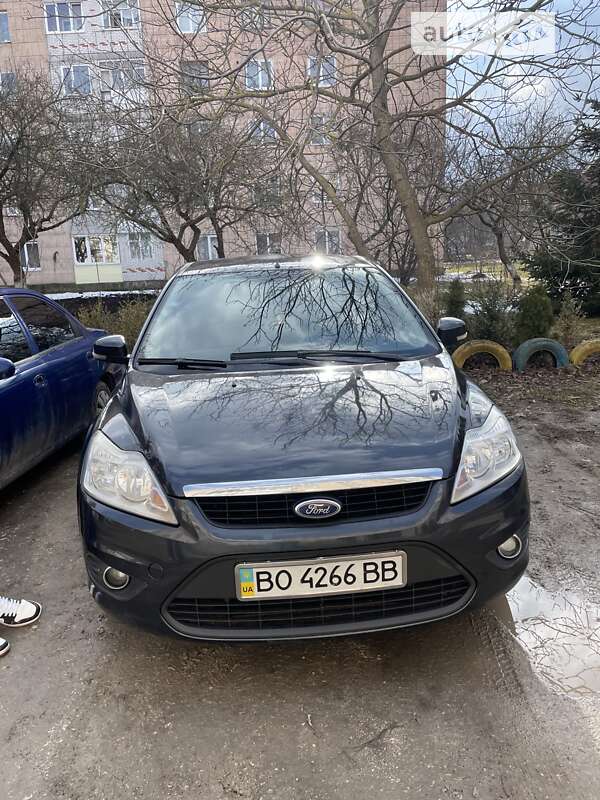 2010 ford focus