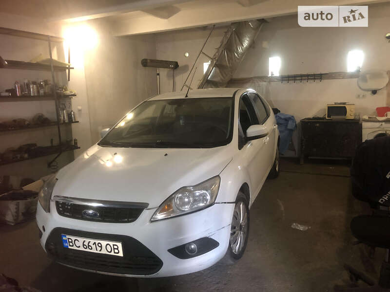 2010 ford focus