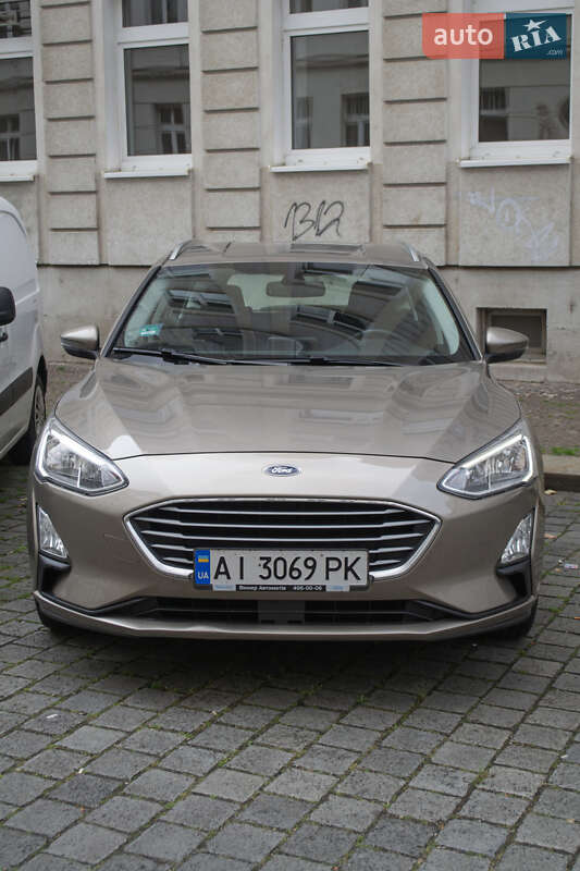 2019 ford focus