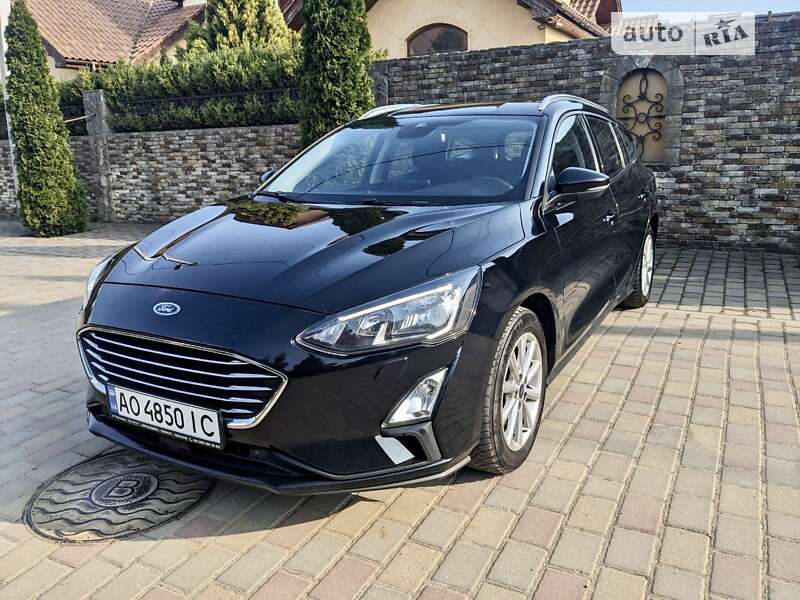 2019 ford focus