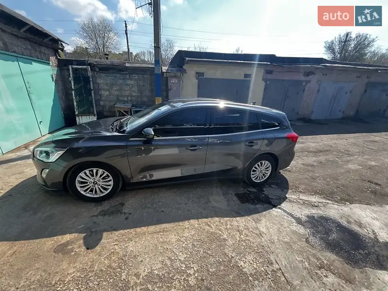2019 ford focus