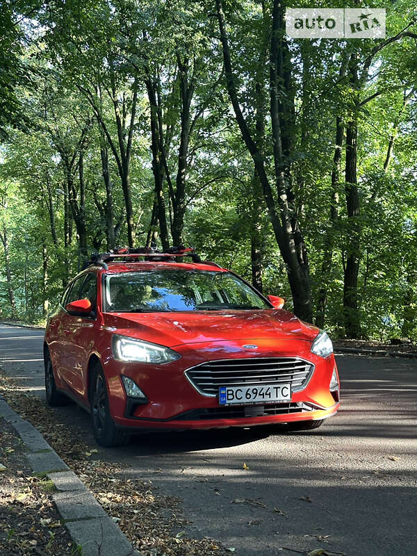 2020 ford focus