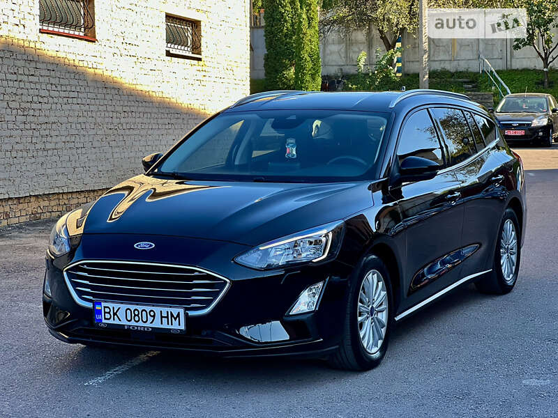 2020 ford focus
