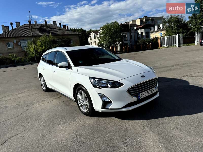 2020 ford focus
