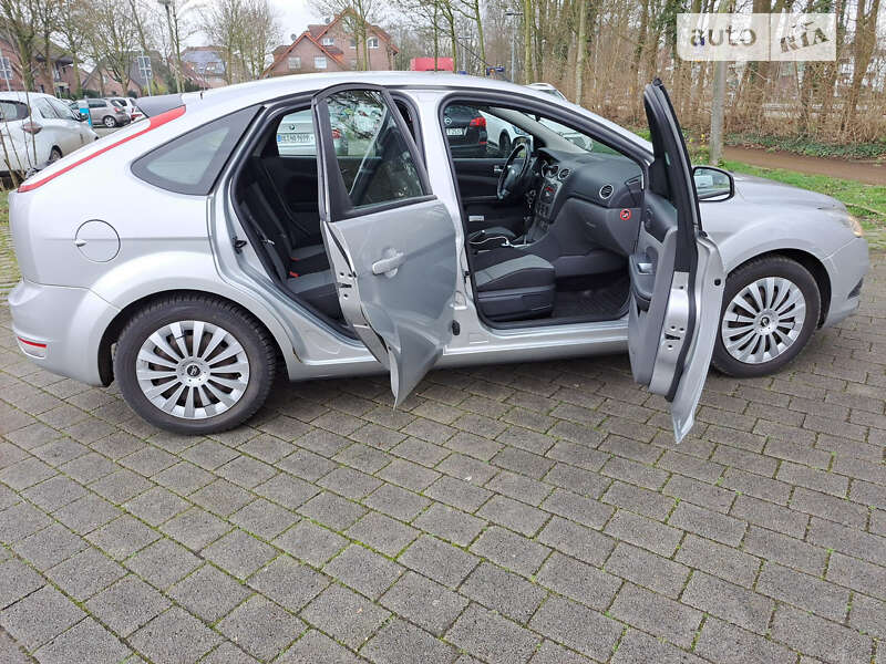 2011 ford focus