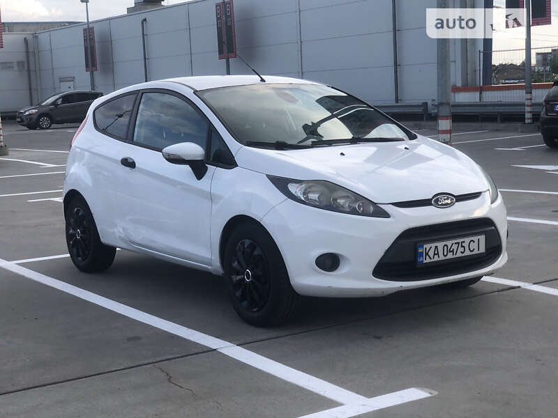 2011 ford fiesta