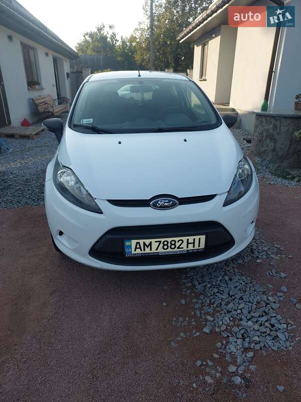 2011 ford fiesta