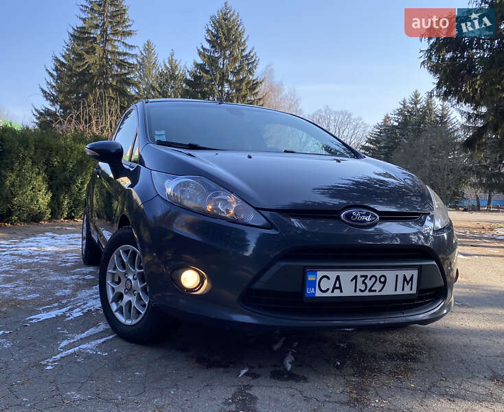 2011 ford fiesta