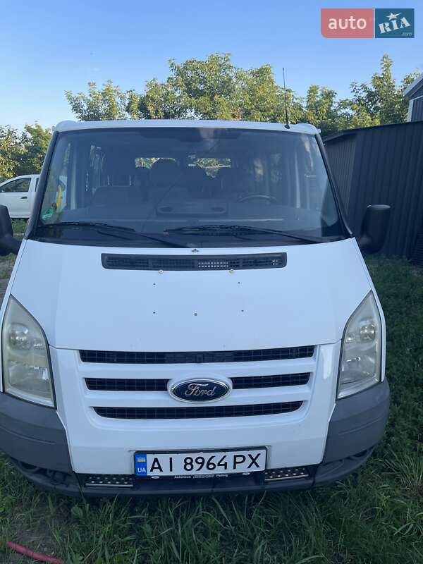 2011 ford transit custom