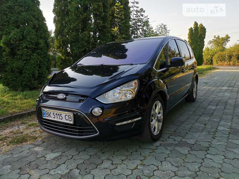 2010 ford s-max