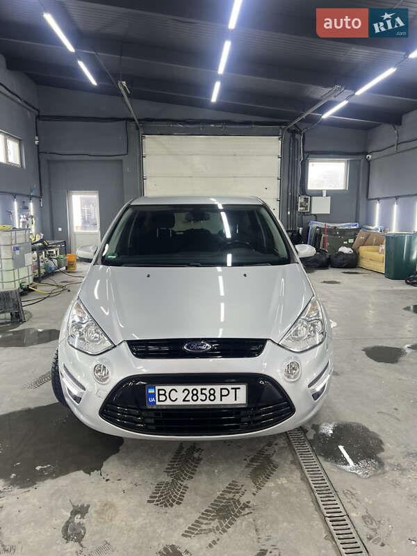 2010 ford s-max