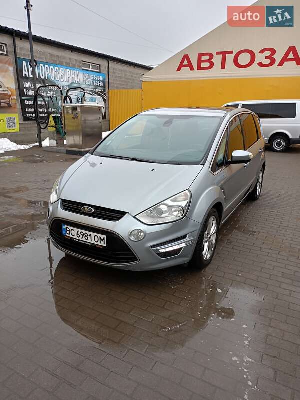 2010 ford s-max