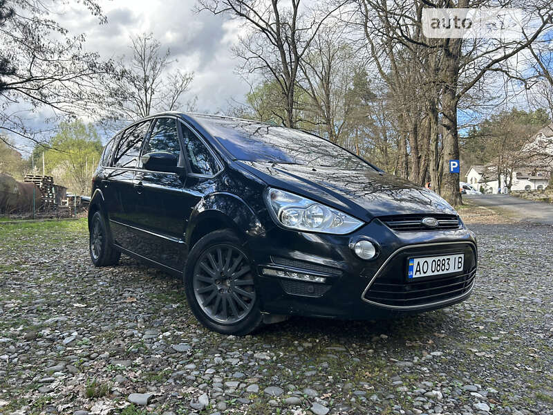 2011 ford s-max