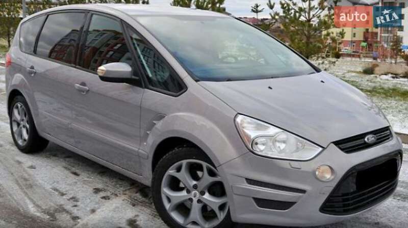 2011 ford s-max