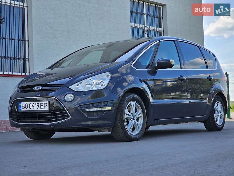 2011 ford s-max