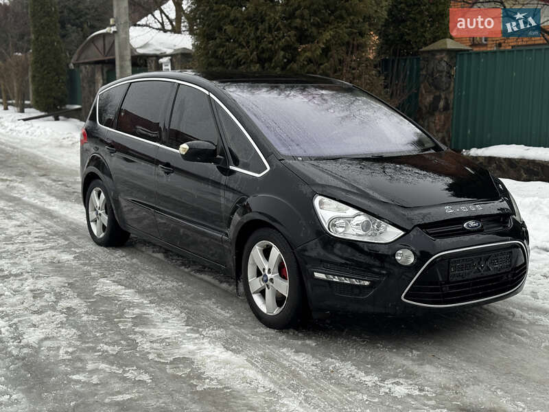 2011 ford s-max