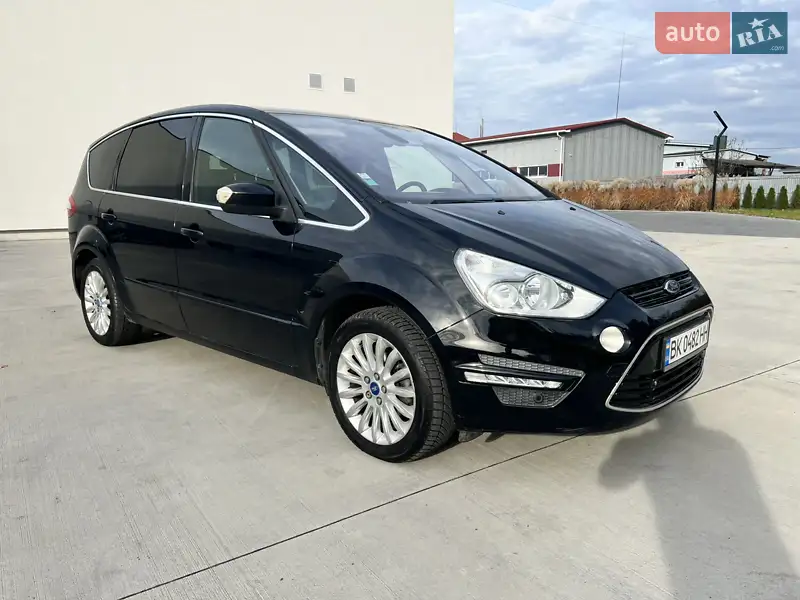 2011 ford s-max