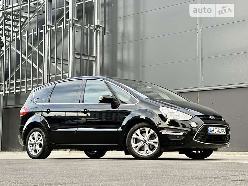 2011 ford s-max