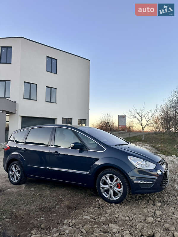 2011 ford s-max