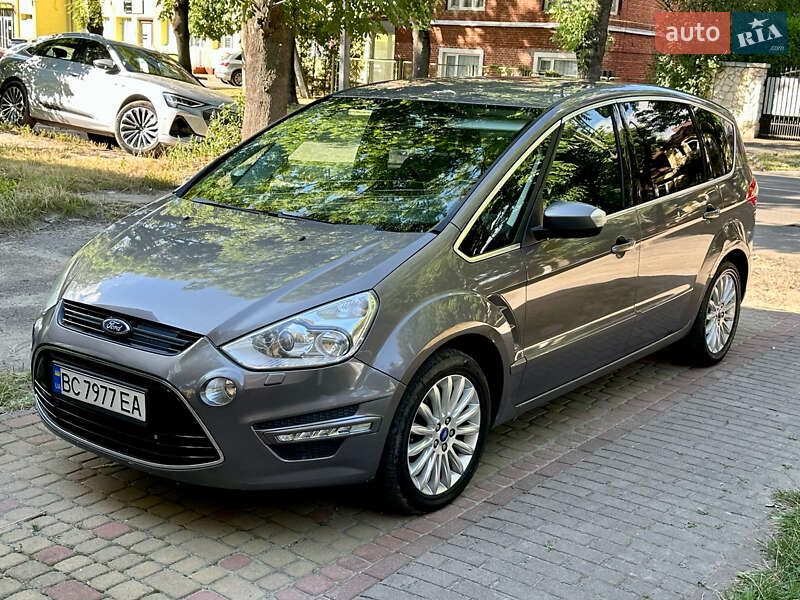 2012 ford s-max