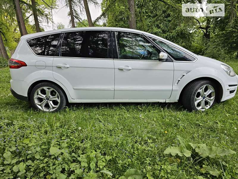2013 ford s-max