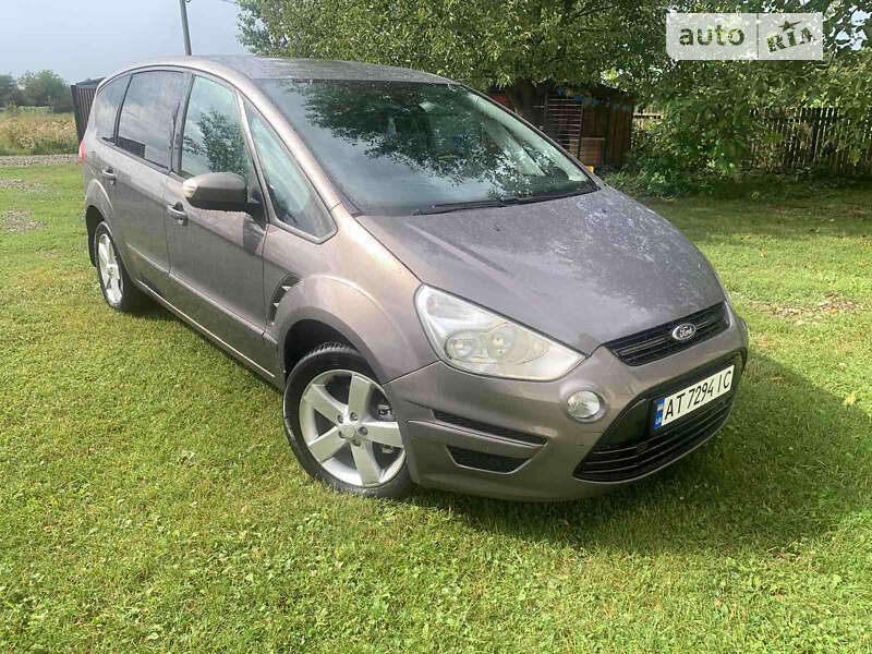 2012 ford s-max