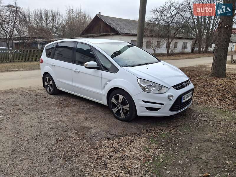 2013 ford s-max
