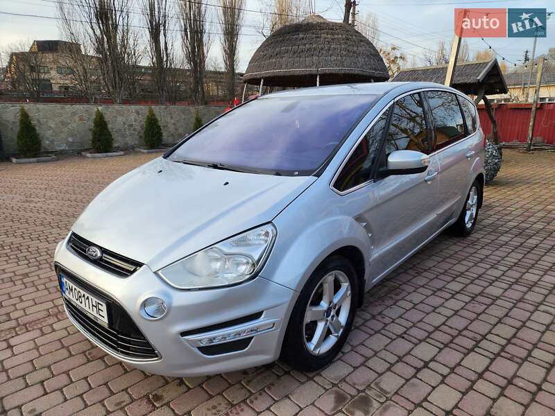 2013 ford s-max