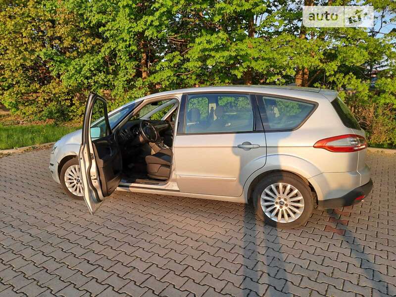 2013 ford s-max