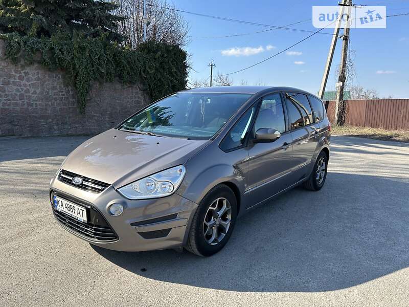 2013 ford s-max