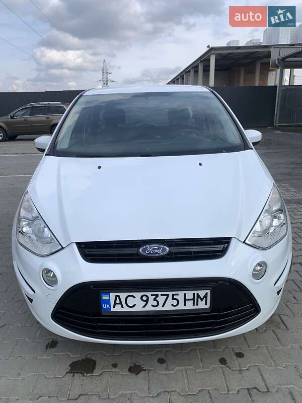 2013 ford s-max