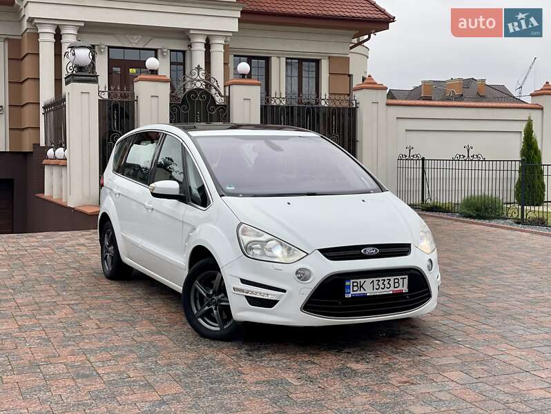 2013 ford s-max