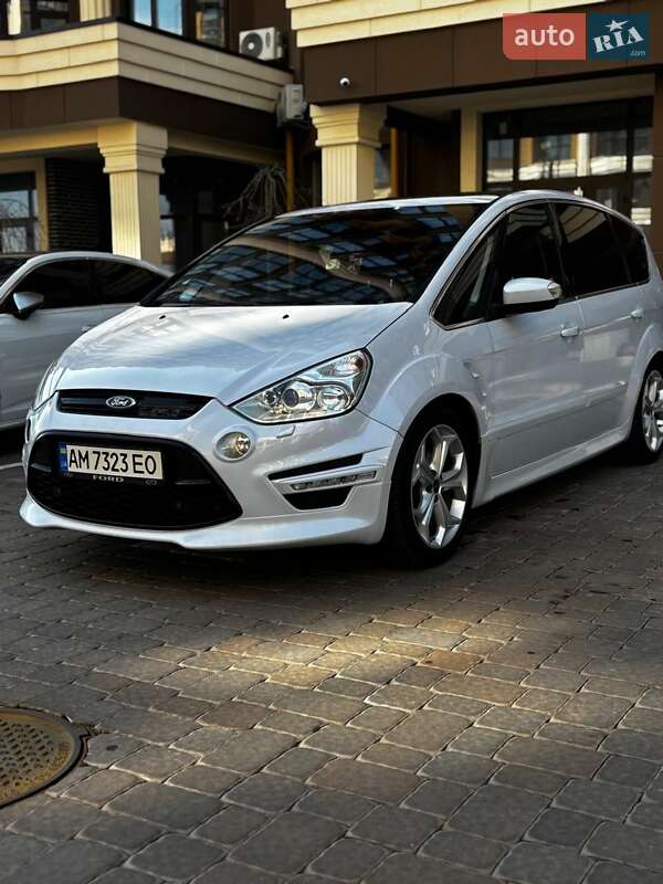 2015 ford s-max