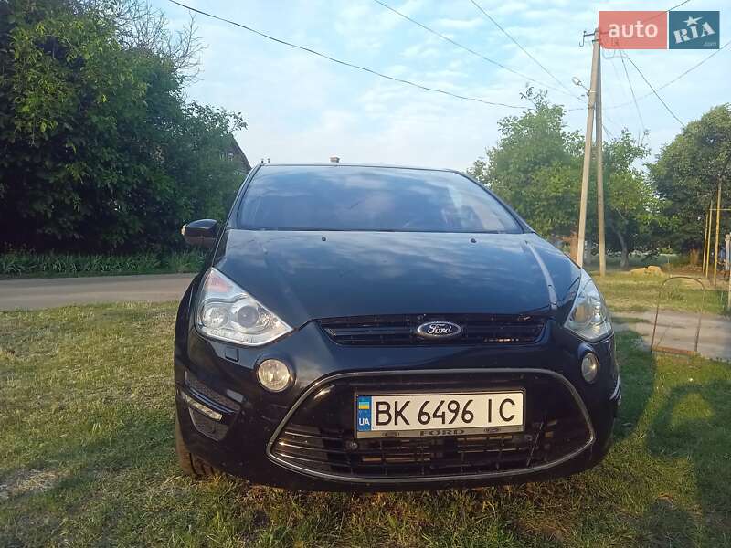 2014 ford s-max
